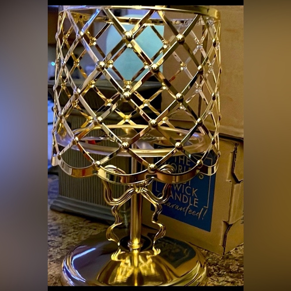 Gold Bow 3wick Candle Holder by bath and body works